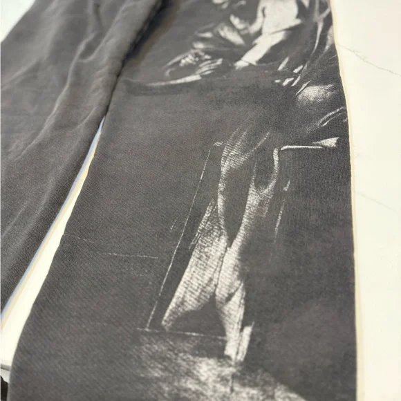 Off-White Gray Graphic Sweatpants - New! - Picture 4 of 13